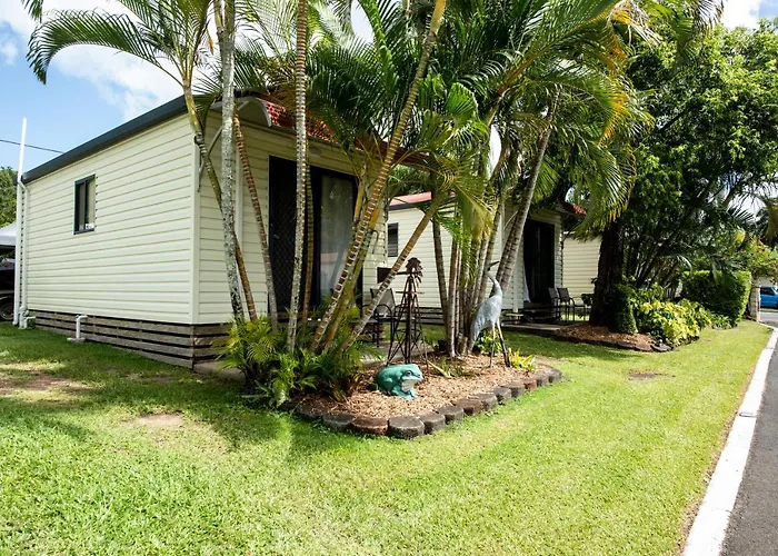 Sarina Palms Caravan And Cabins Village
